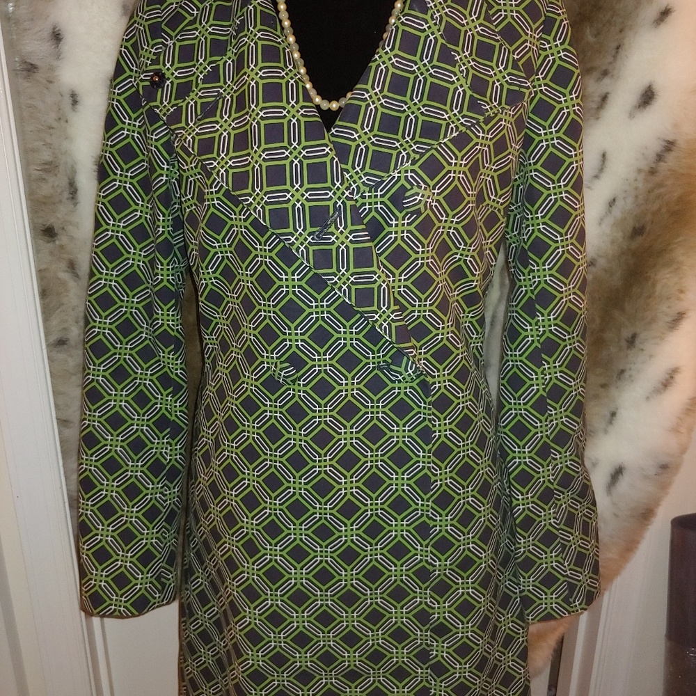 Banana Republic coat, 3 convertible styles in one